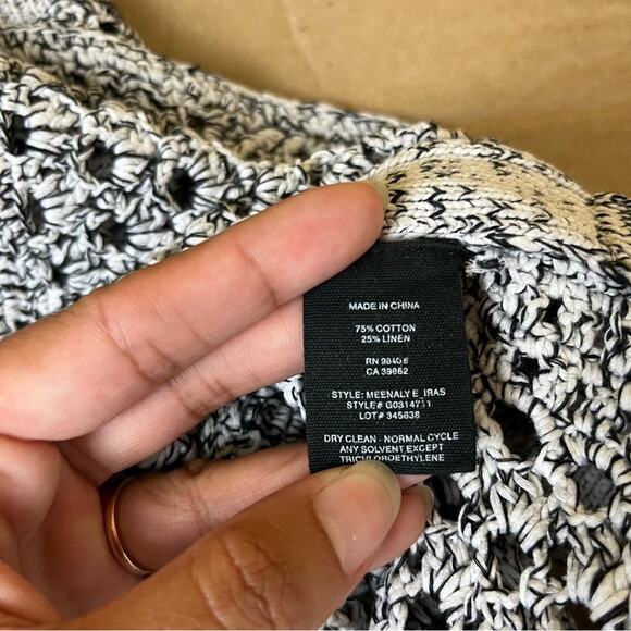 Theory Meenaly Black and White Knit Tunic - Picture 8 of 8